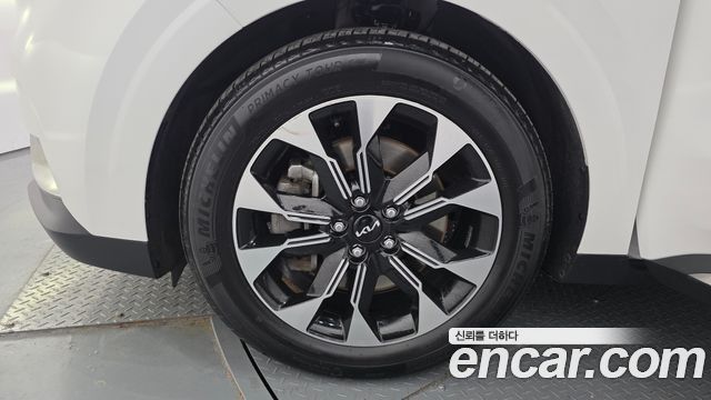 Kia Carnival (IV) Diesel 9-Seater Signature 2023 — фото 5