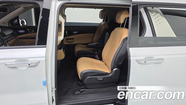 Kia Carnival (IV) Diesel 9-Seater Signature 2023 — фото 11