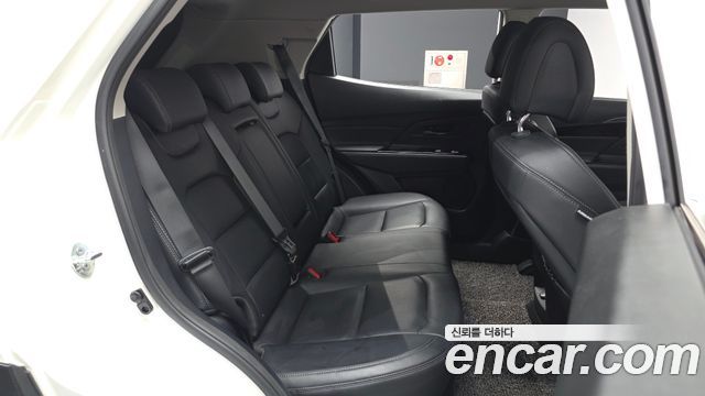 KG Mobility (SsangYong) Beautiful Korando Gasoline 1.5 2WD C5 Plus 2022 — фото 12