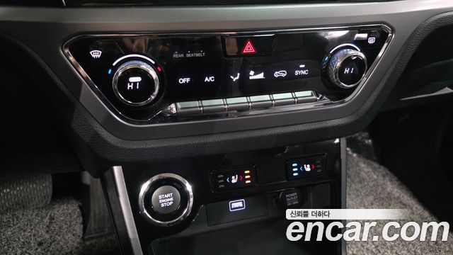 KG Mobility (SsangYong) Beautiful Korando Gasoline 1.5 2WD C5 Plus 2022 — фото 17