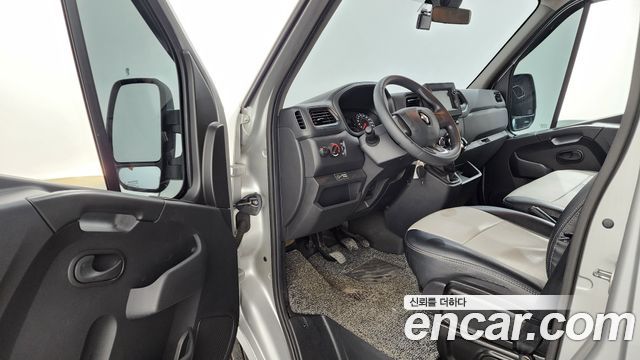 Renault Korea Master 2.3 15-Seater 2020 — фото 10