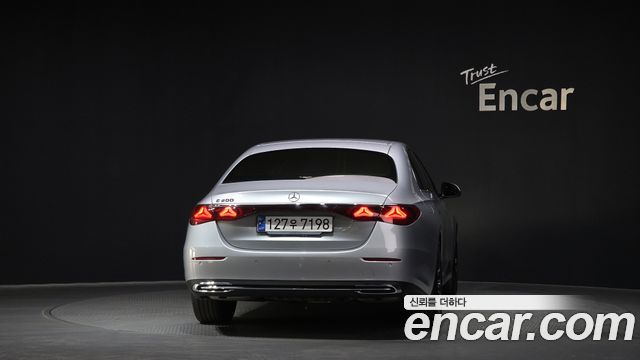 Mercedes-Benz E-Class (W214) E200 Avantgarde Limited 2025 — фото 4