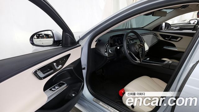 Mercedes-Benz E-Class (W214) E200 Avantgarde Limited 2025 — фото 10