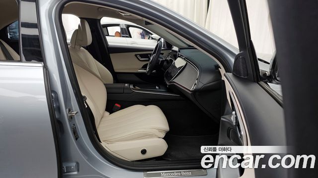Mercedes-Benz E-Class (W214) E200 Avantgarde Limited 2025 — фото 11