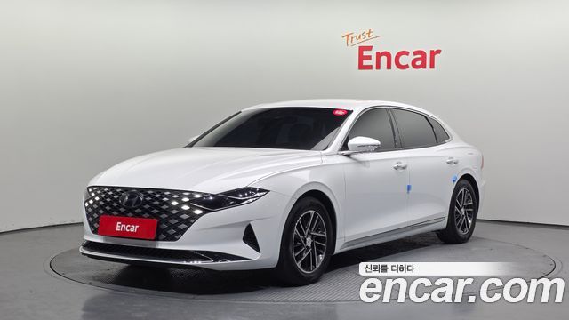 Hyundai Grandeur (IG) 3.0 LPi Rent Car Premium