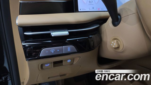 Genesis G80 (RG3) Gasoline 2.5 Turbo AWD 2025 — фото 17