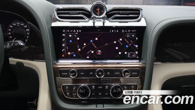 Bentley Bentayga 4.0 V8 EWB First Edition 2024 — фото 14