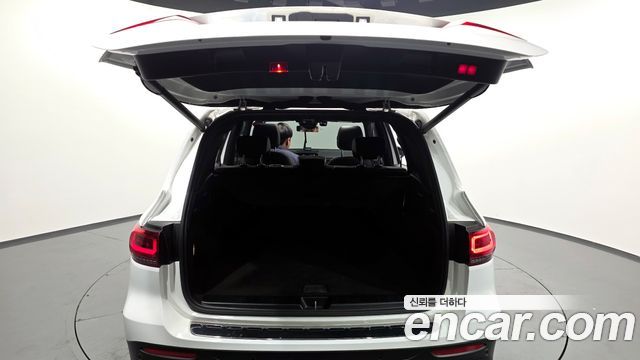Mercedes-Benz GLB-Class (X247) GLB250 4MATIC 2021 — фото 20
