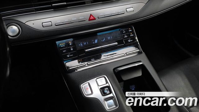 Hyundai Grandeur (IG) 3.0 LPi Rent Car Modern 2021 — фото 9