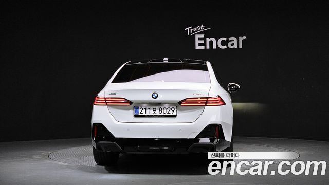 BMW 5 Series (G60) 530i xDrive M Sport 2025 — фото 4
