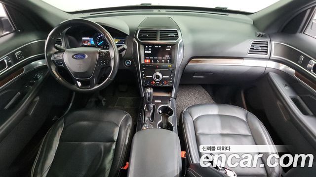 Ford Explorer 2.3 Limited 4WD 5th 2019 — фото 7