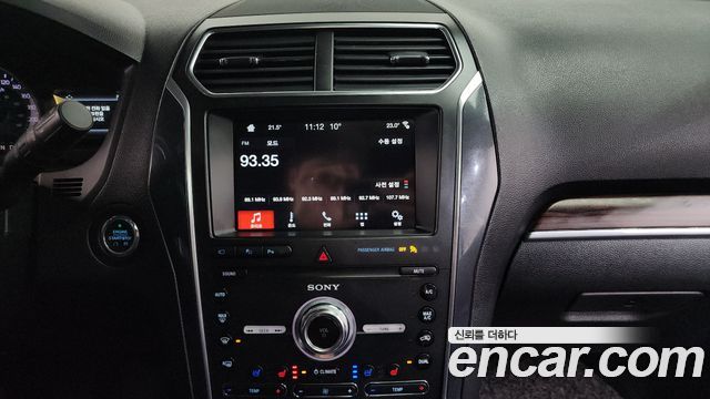 Ford Explorer 2.3 Limited 4WD 5th 2019 — фото 15