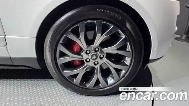 Land Rover Range Rover (IV) 4.4 SDV8 AB LWB DIESEL 2016 — фото 5