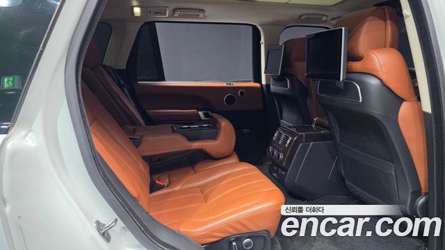 Land Rover Range Rover (IV) 4.4 SDV8 AB LWB DIESEL 2016 — фото 16