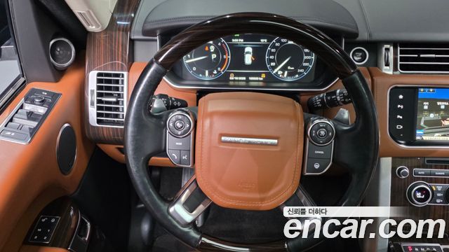 Land Rover Range Rover (IV) 4.4 SDV8 AB LWB DIESEL 2016 — фото 17