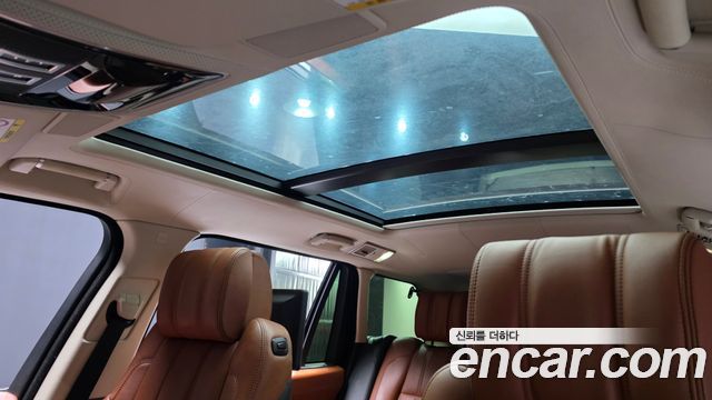 Land Rover Range Rover (IV) 4.4 SDV8 AB LWB DIESEL 2016 — фото 22