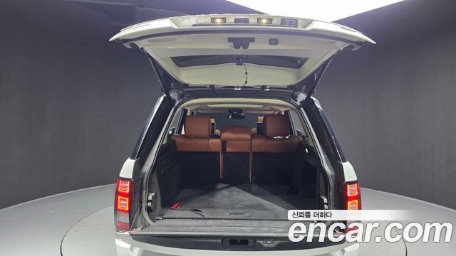 Land Rover Range Rover (IV) 4.4 SDV8 AB LWB DIESEL 2016 — фото 24