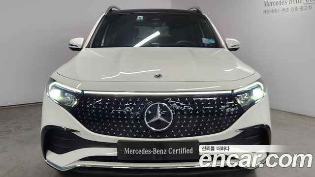 Mercedes-Benz EQB (X243) EQB300 4MATIC AMG Line 2025 — фото 3