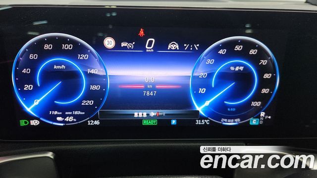 Mercedes-Benz EQB (X243) EQB300 4MATIC AMG Line 2025 — фото 8