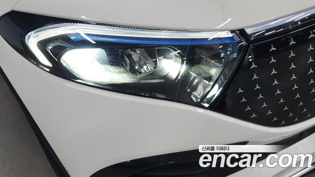 Mercedes-Benz EQB (X243) EQB300 4MATIC AMG Line 2025 — фото 22