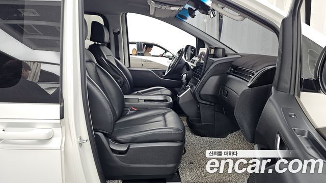 Hyundai Staria Cargo 5-Seater Modern 2022 — фото 11