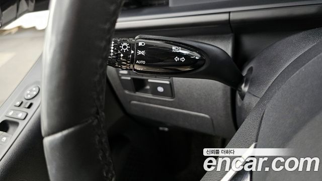 Hyundai Staria Cargo 5-Seater Modern 2022 — фото 15