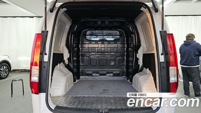 Hyundai Staria Cargo 5-Seater Modern 2022 — фото 20