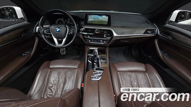 BMW 5 Series (G30) 530i xDrive M Sport Package Plus 2017 — фото 7