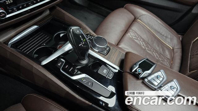 BMW 5 Series (G30) 530i xDrive M Sport Package Plus 2017 — фото 9