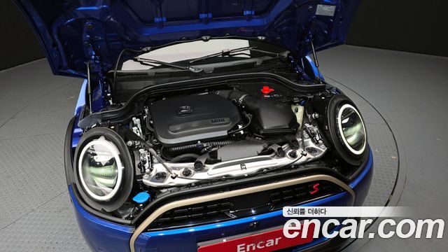MINI Cooper S (IV) 5 Door Favoured 2025 — фото 6