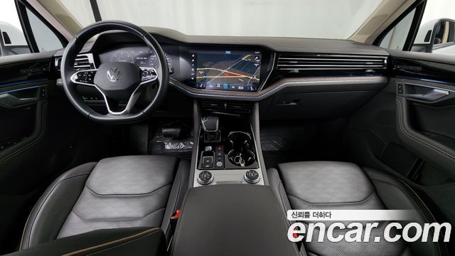 Volkswagen Touareg (III) 3.0 TDI Prestige 2023 — фото 7
