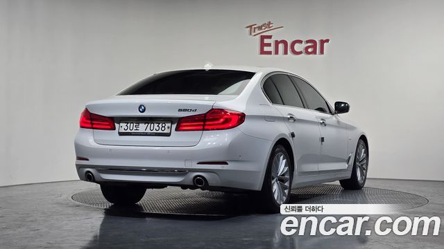 BMW 5 Series (G30) 520d Luxury Special Edition 2018 — фото 2
