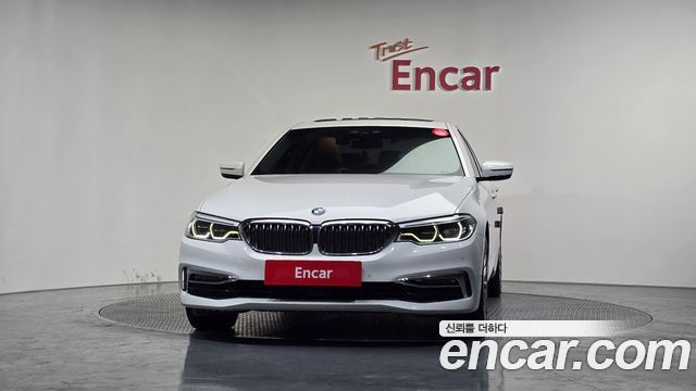 BMW 5 Series (G30) 520d Luxury Special Edition 2018 — фото 3