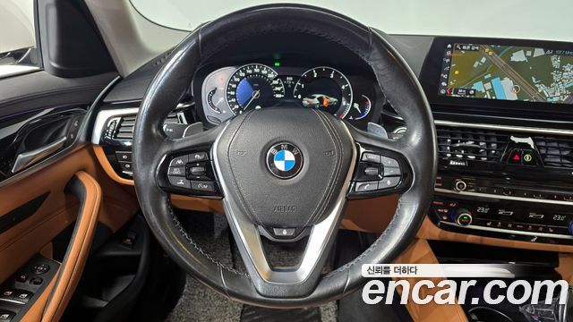 BMW 5 Series (G30) 520d Luxury Special Edition 2018 — фото 13