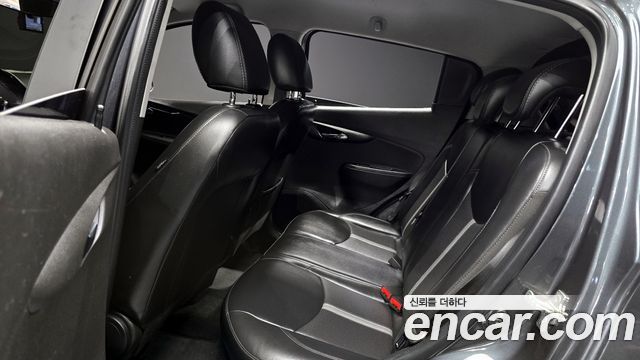 Chevrolet Spark Premier 2019 — фото 12