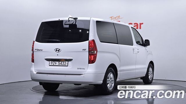 Hyundai Grand Starex Van 3-Seater Smart 2021 — фото 2