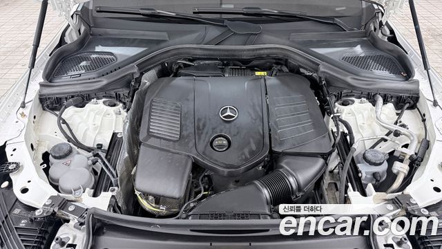 Mercedes-Benz GLC-Class (X254) GLC300 4MATIC Coupe 2024 — фото 6
