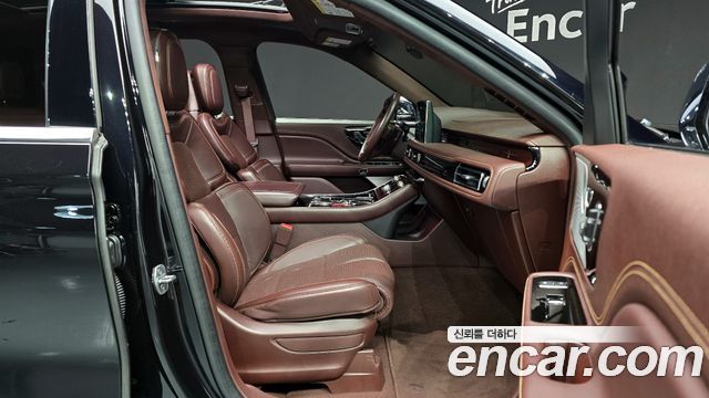 Lincoln Aviator (II) 3.0 Black Label AWD 2022 — фото 10