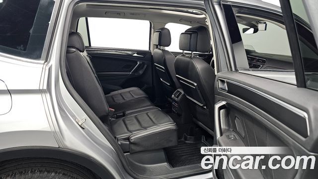 Volkswagen Tiguan Allspace 2.0 TDI Prestige 2020 — фото 11