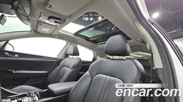 Kia K5 (III) 2.0 Prestige 2022 — фото 23