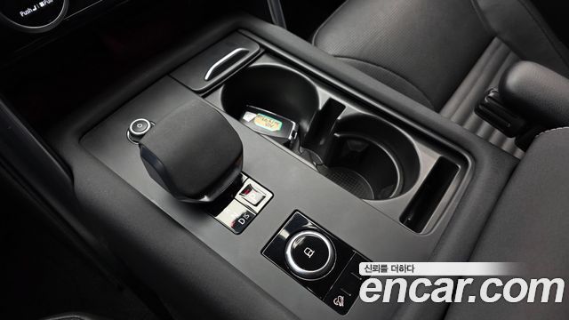 Land Rover Discovery 5 P360 R-Dynamic SE 2023 — фото 9