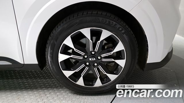 Kia Carnival (IV) Diesel 9-Seater Signature 2021 — фото 5