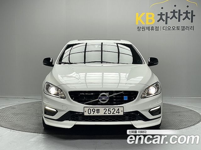 Volvo S60 Polester 2nd 2017 — фото 3