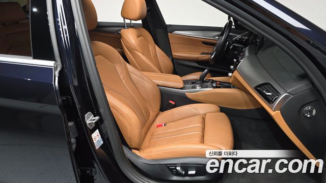 BMW 5 Series (G30) 520d M Sport Special Edition 2018 — фото 10