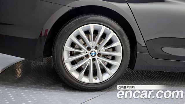 BMW 5 Series (G30) 530i xDrive Luxury Plus 2018 — фото 5