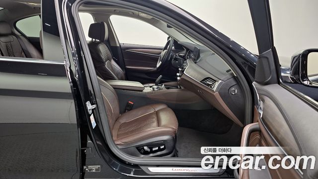 BMW 5 Series (G30) 530i xDrive Luxury Plus 2018 — фото 10