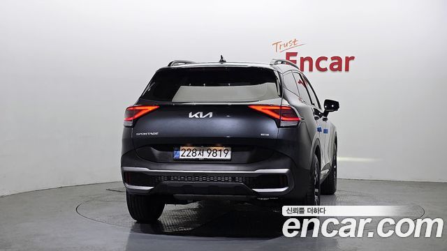 Kia Sportage Hybrid (V) Signature Gravity 2WD 2022 — фото 4
