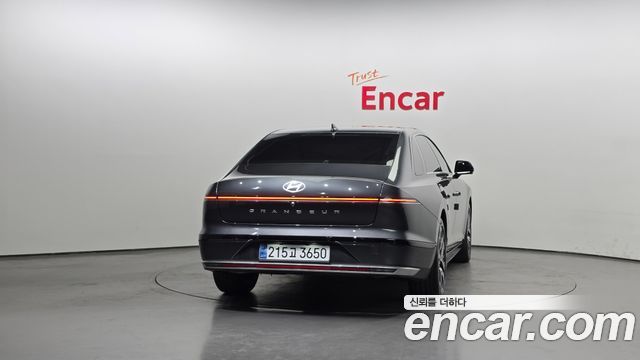 Hyundai Grandeur (GN7) 2,5 Gasoline 2WD Exclusive 2023 — фото 4