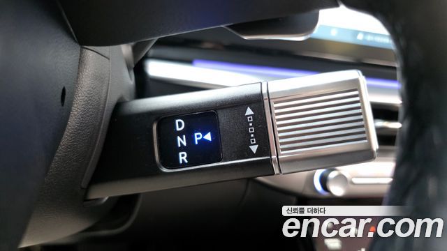 Hyundai Grandeur (GN7) 2,5 Gasoline 2WD Exclusive 2023 — фото 9