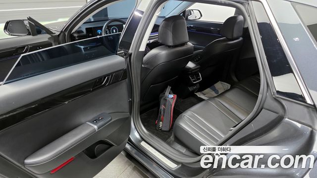 Hyundai Grandeur (GN7) 2,5 Gasoline 2WD Exclusive 2023 — фото 11